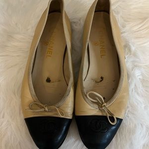 Classic Authentic Chanel ballet flats - Everything Must Go Sale!